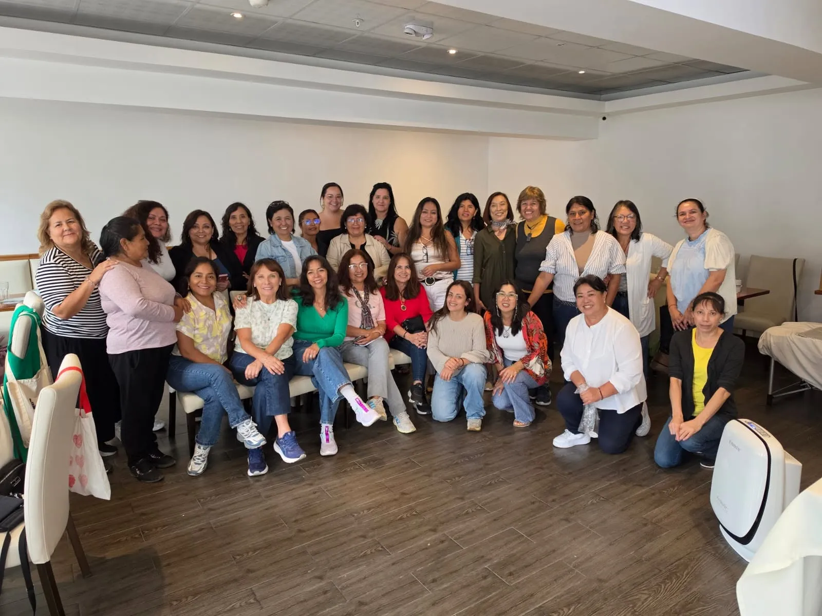 Comunidad de INHOA reunida al finalizar un encuentro